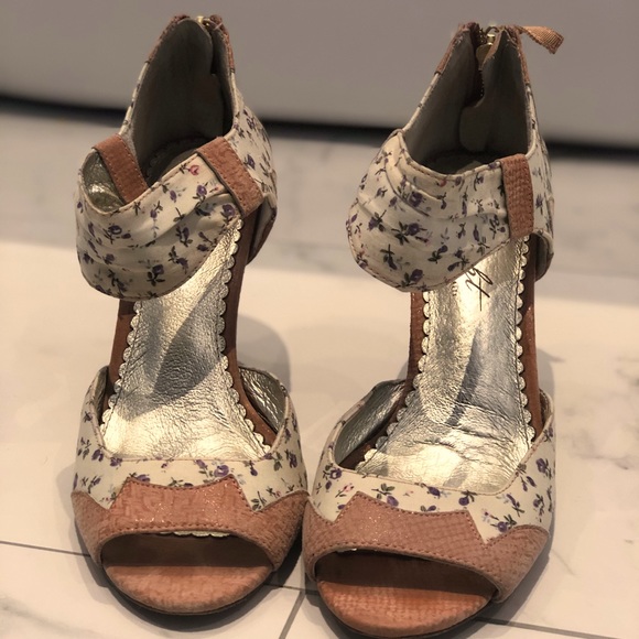 Anthropologie Open Toe Floral Heels - Picture 2 of 3